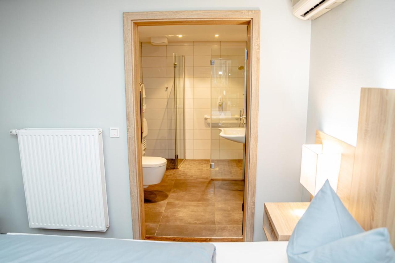 Hotel Herbers Sudbrookmerland ภายนอก รูปภาพ